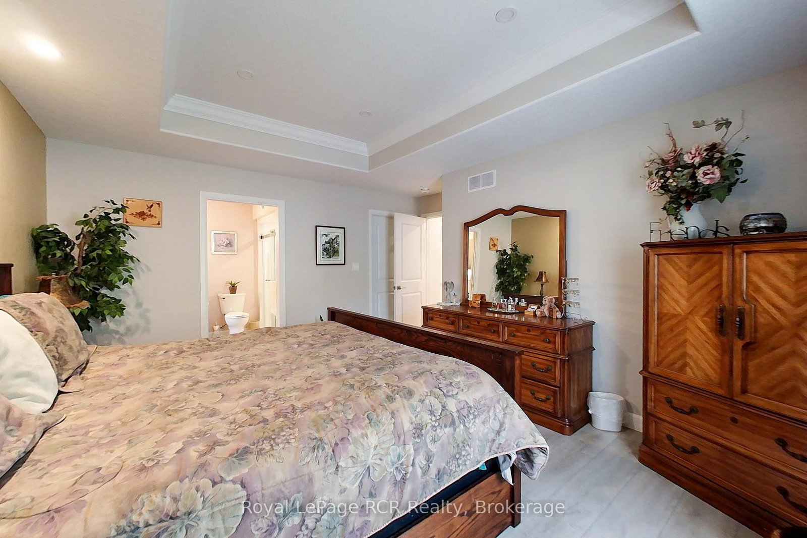 855 17th Street • Hanover, ON photo 14
