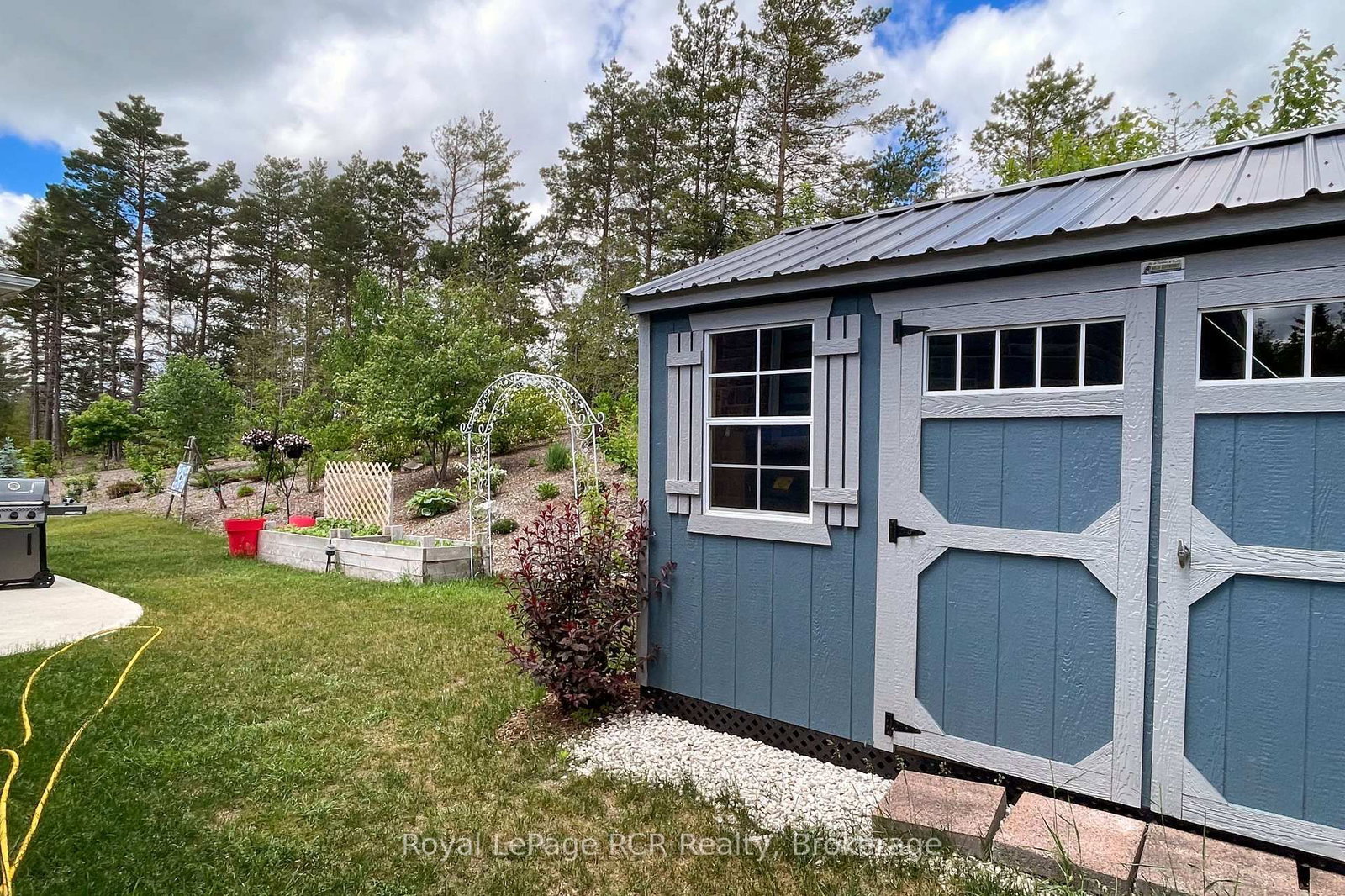 855 17th Street • Hanover, ON photo 25