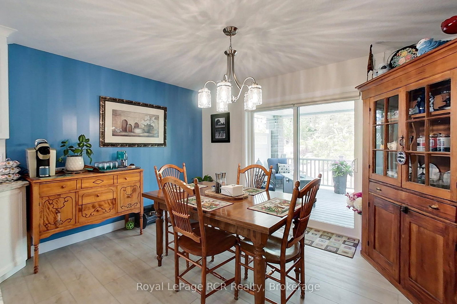 855 17th Street • Hanover, ON photo 9