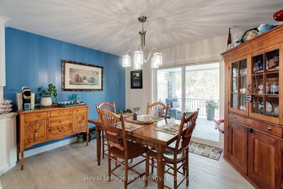 855 17th Street • Hanover, ON photo 9