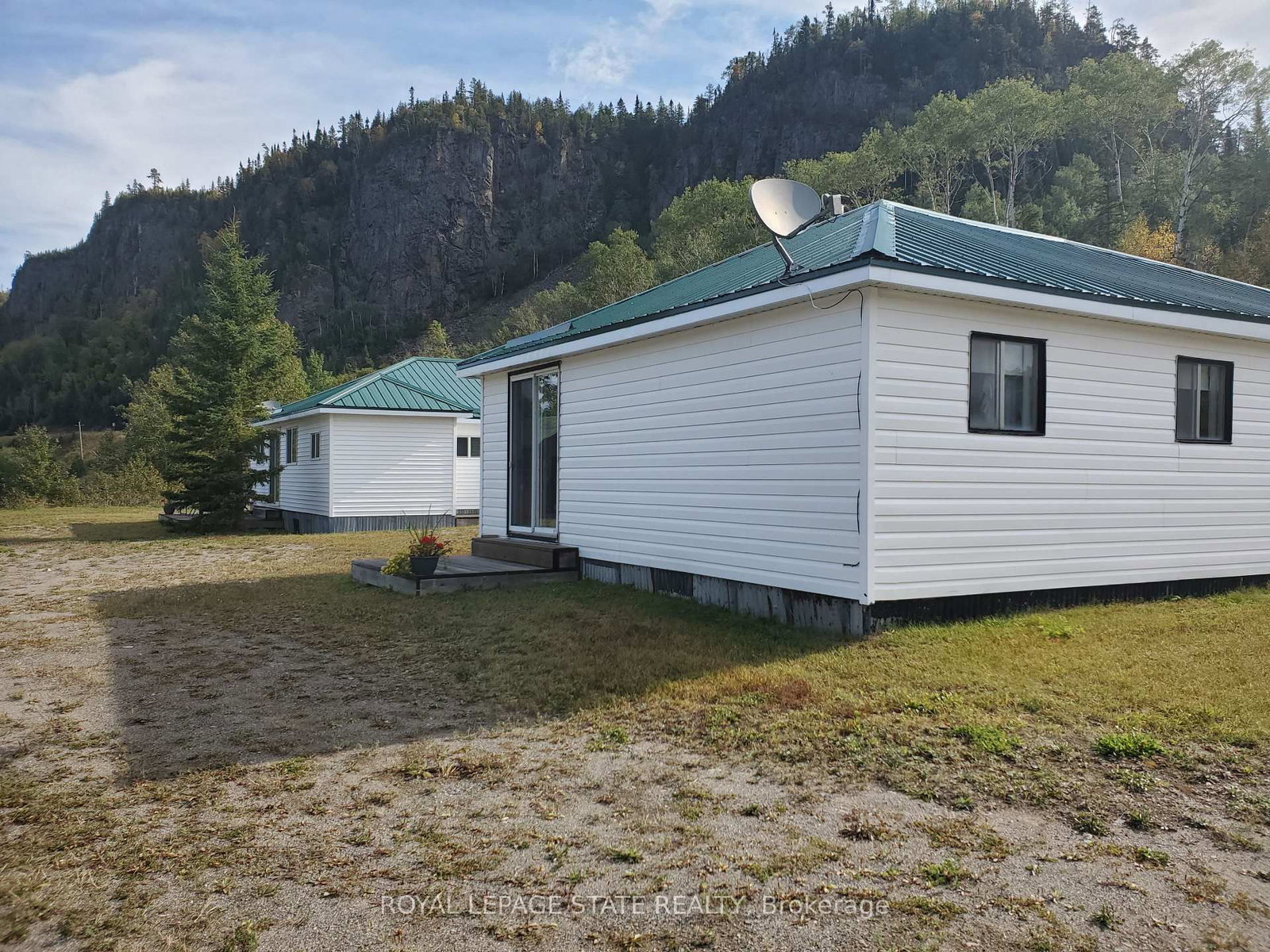 464 #11 Highway • Greenstone, ON photo 2