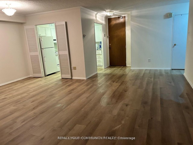 1004 - 380 King Street
