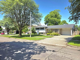130 Champlain Crescent