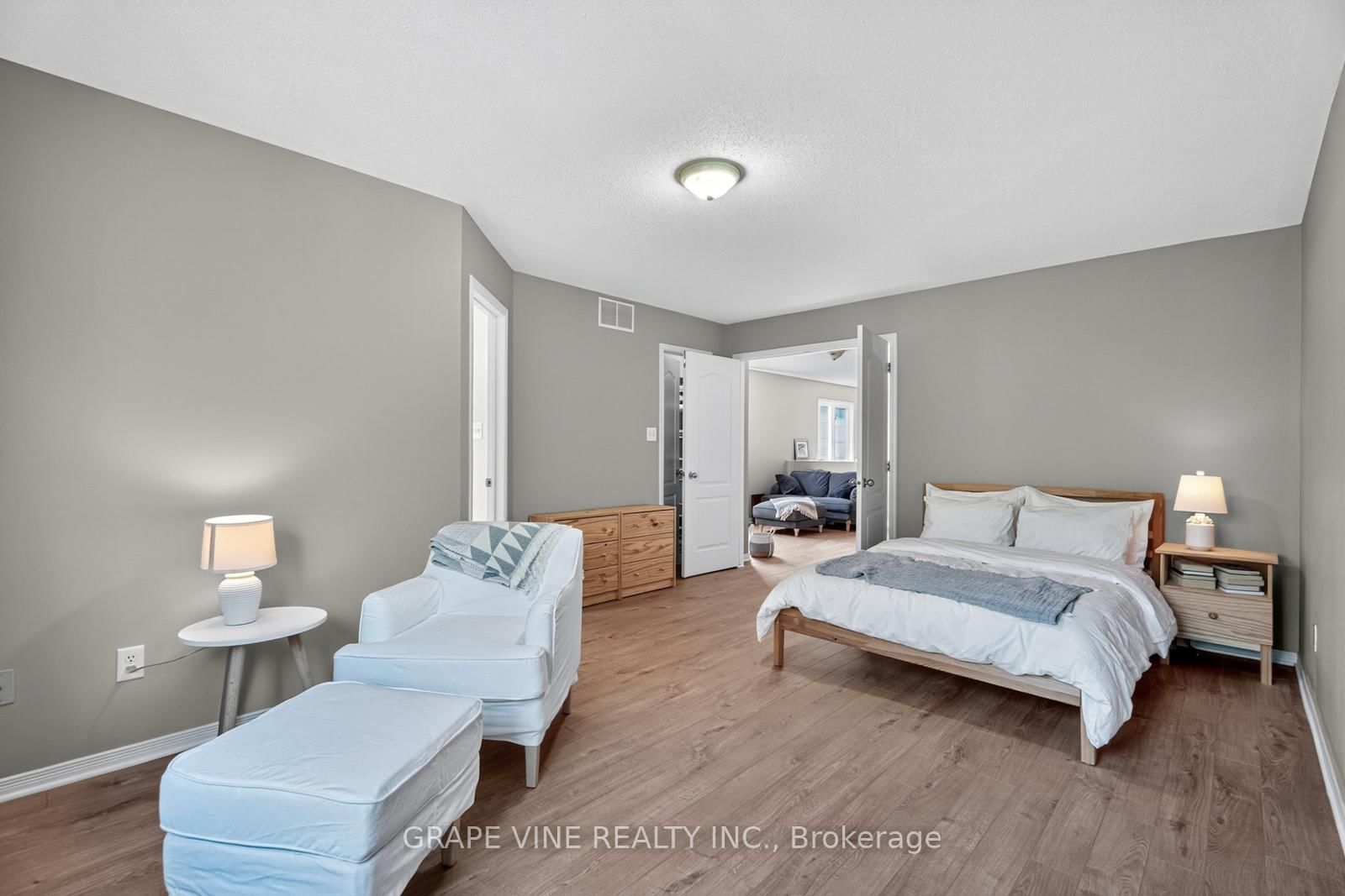 21 Fieldberry Private • Ottawa, ON photo 22