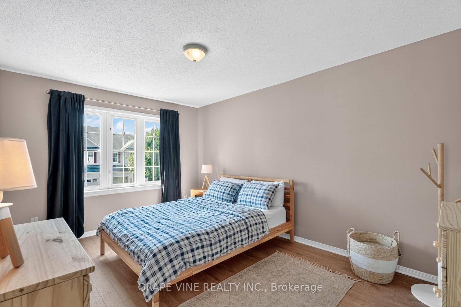 21 Fieldberry Private • Ottawa, ON photo 27