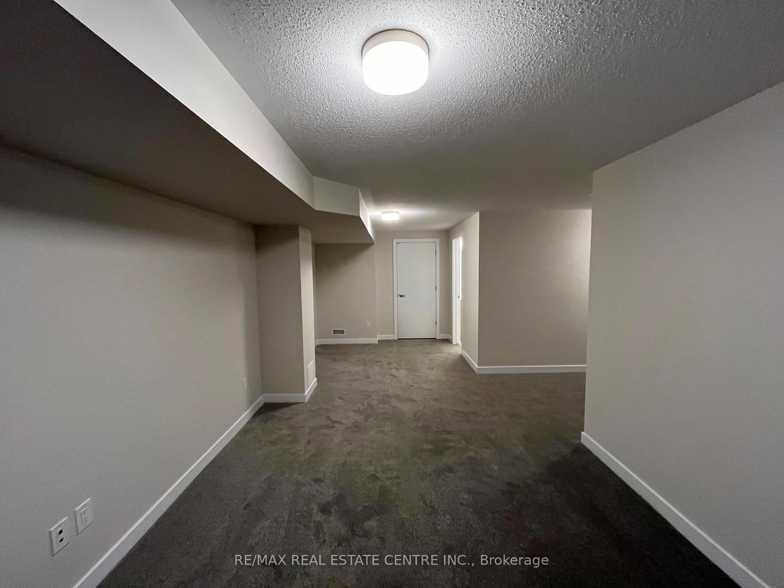 540 Oldenburg Avenue • Richmond, ON photo 11