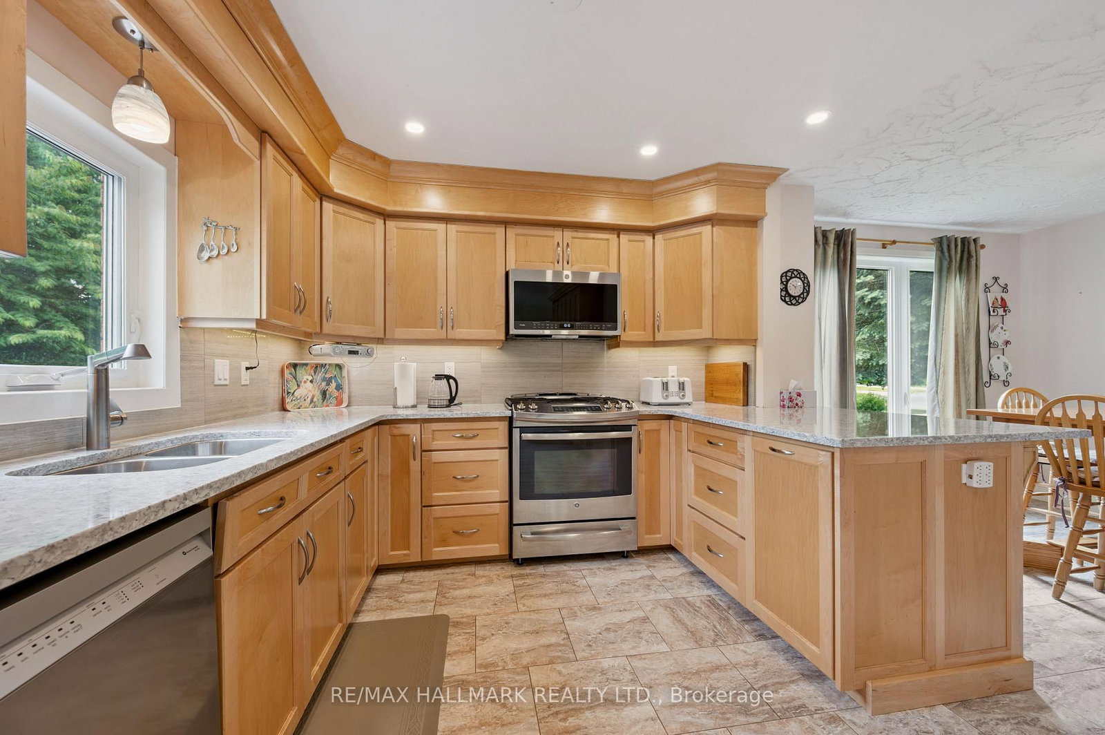 47 Dundee Avenue • Wilmot, ON photo 11