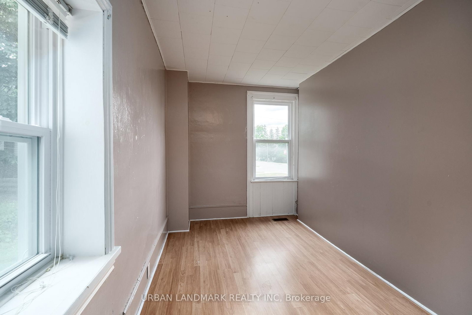 136 St Lawrence Street • Madoc, ON photo 11
