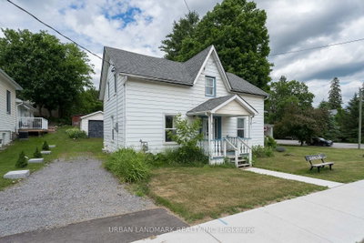 136 St Lawrence Street — photo 2