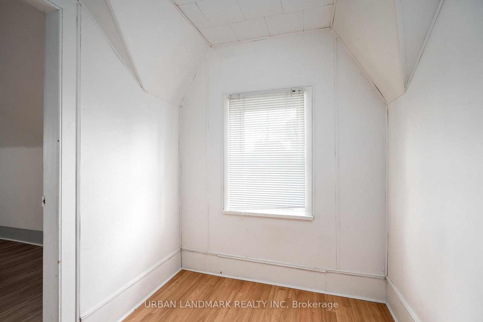 136 St Lawrence Street • Madoc, ON photo 20