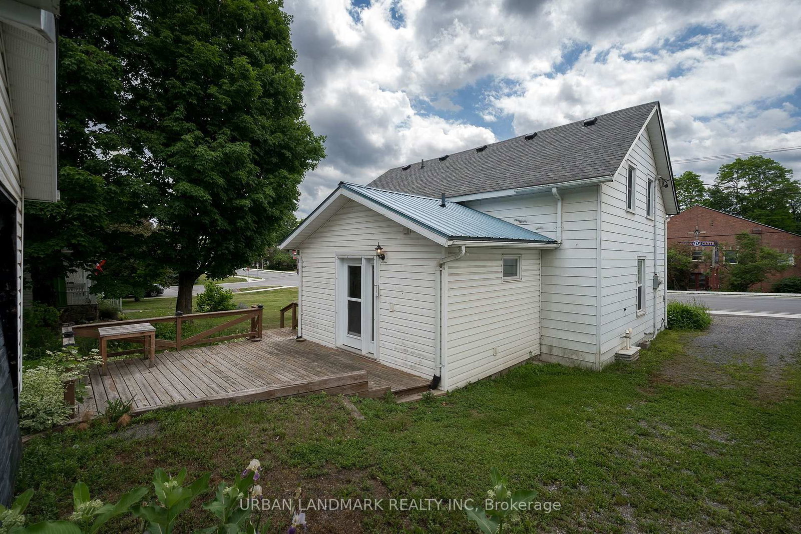 136 St Lawrence Street • Madoc, ON photo 25