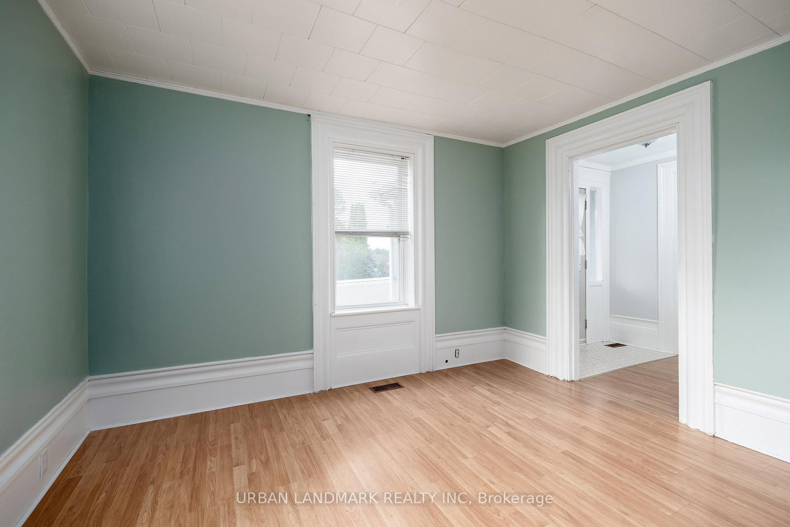 136 St Lawrence Street • Madoc, ON photo 5