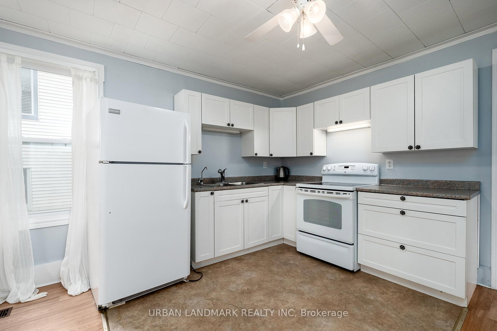136 St Lawrence Street • Madoc, ON photo 6
