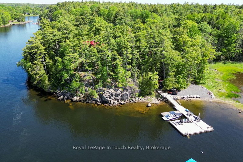 700 Island 980 / Deer Island