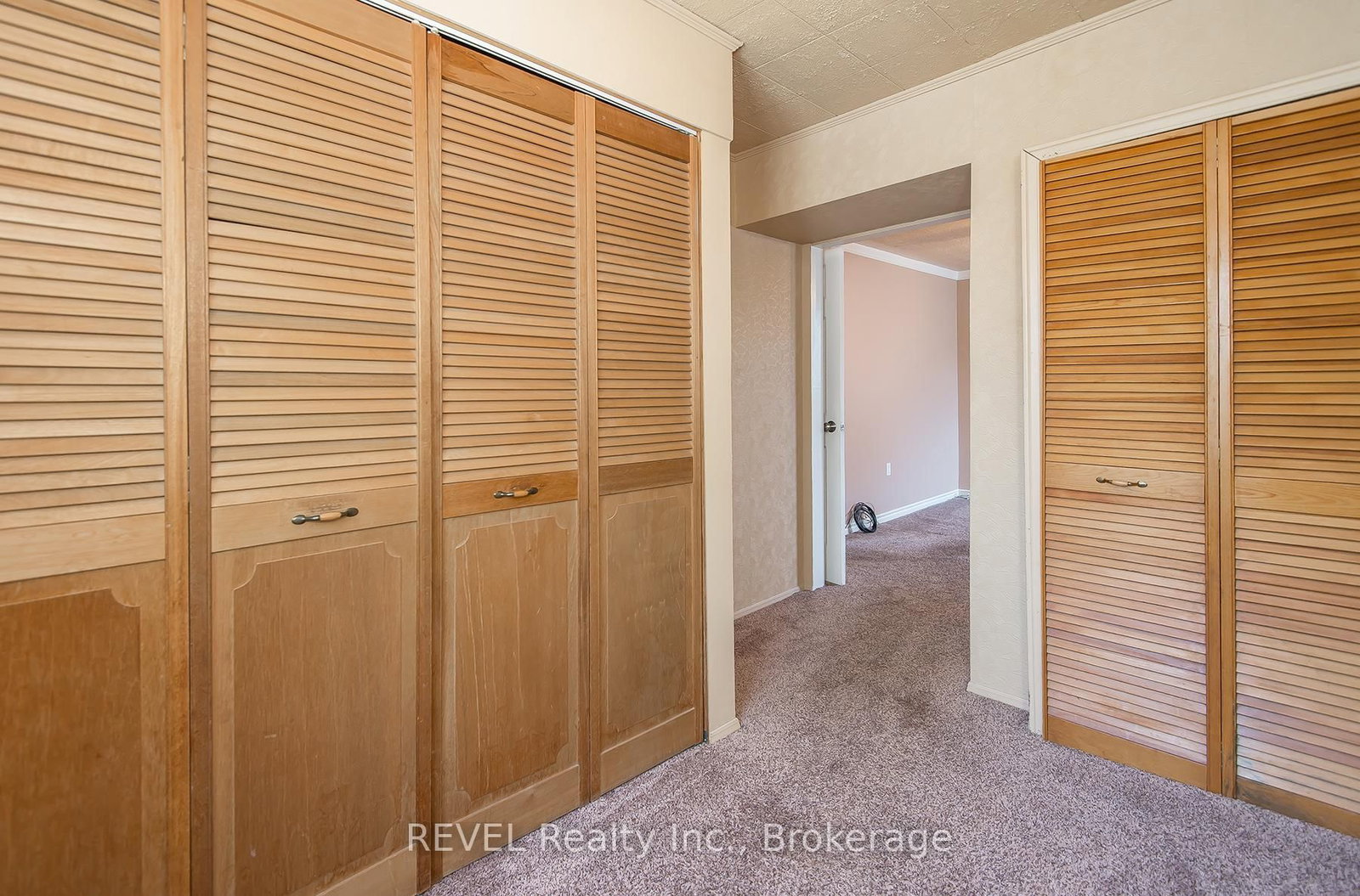 373 Hennepin Avenue • Welland, ON photo 16