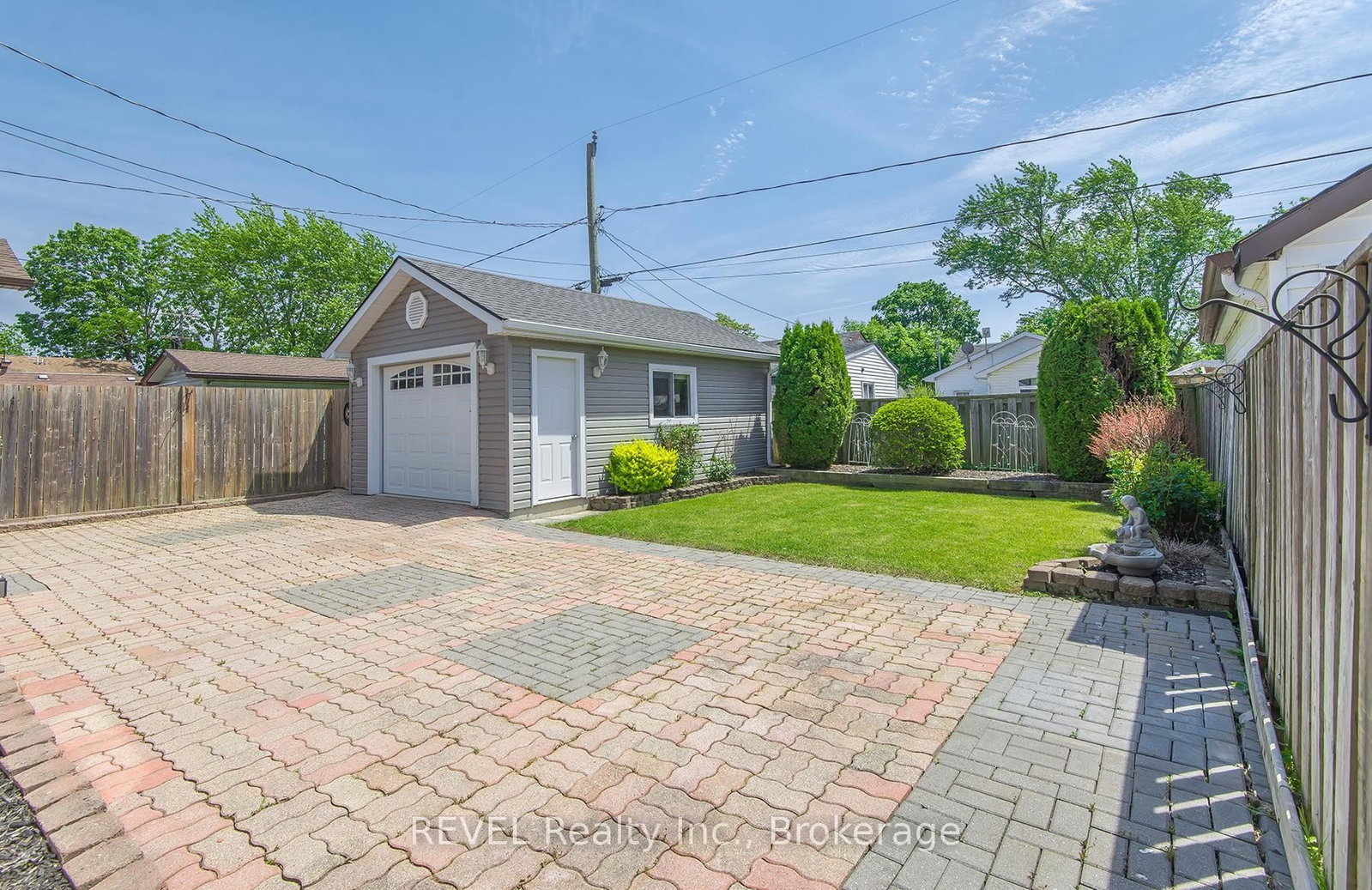 373 Hennepin Avenue • Welland, ON photo 38