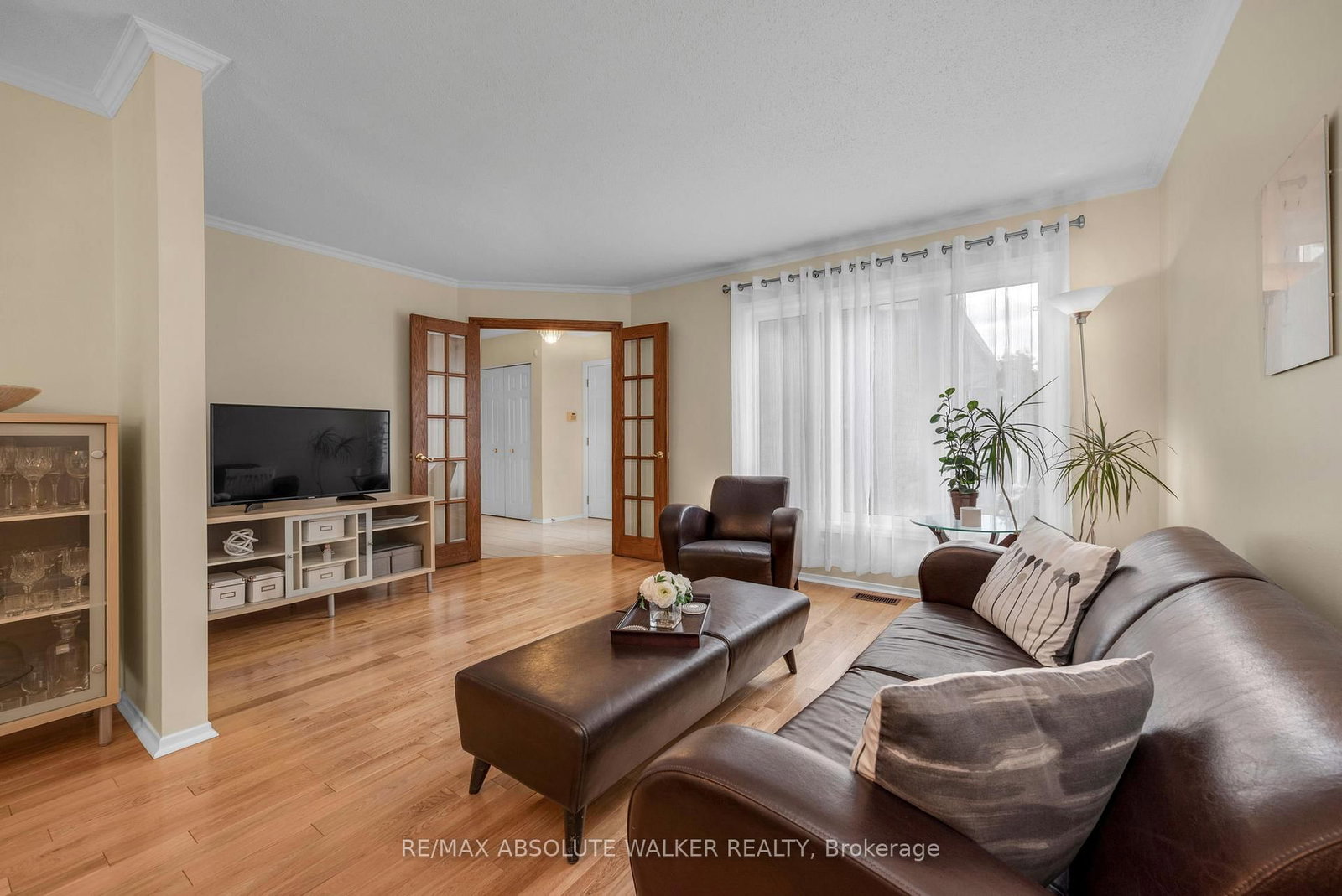 14 Inwood Drive • Ottawa, ON photo 6