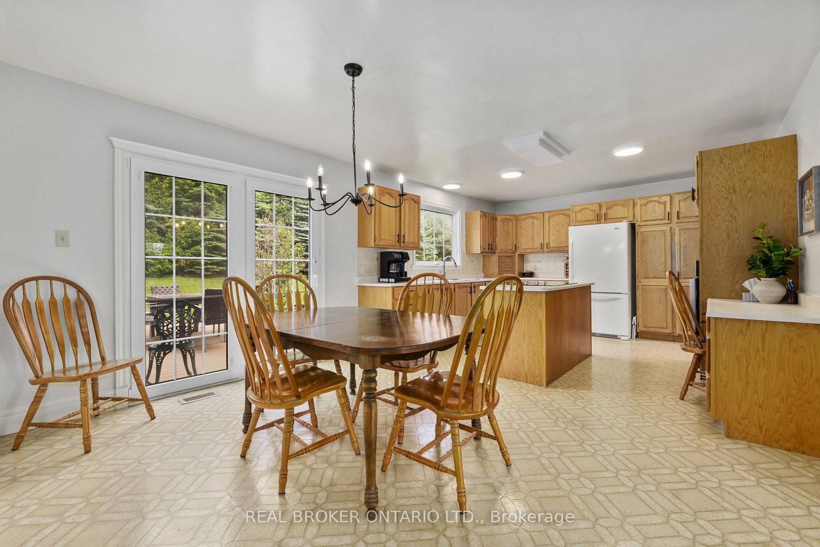 462 Franklin Drive • Selwyn, ON photo 14