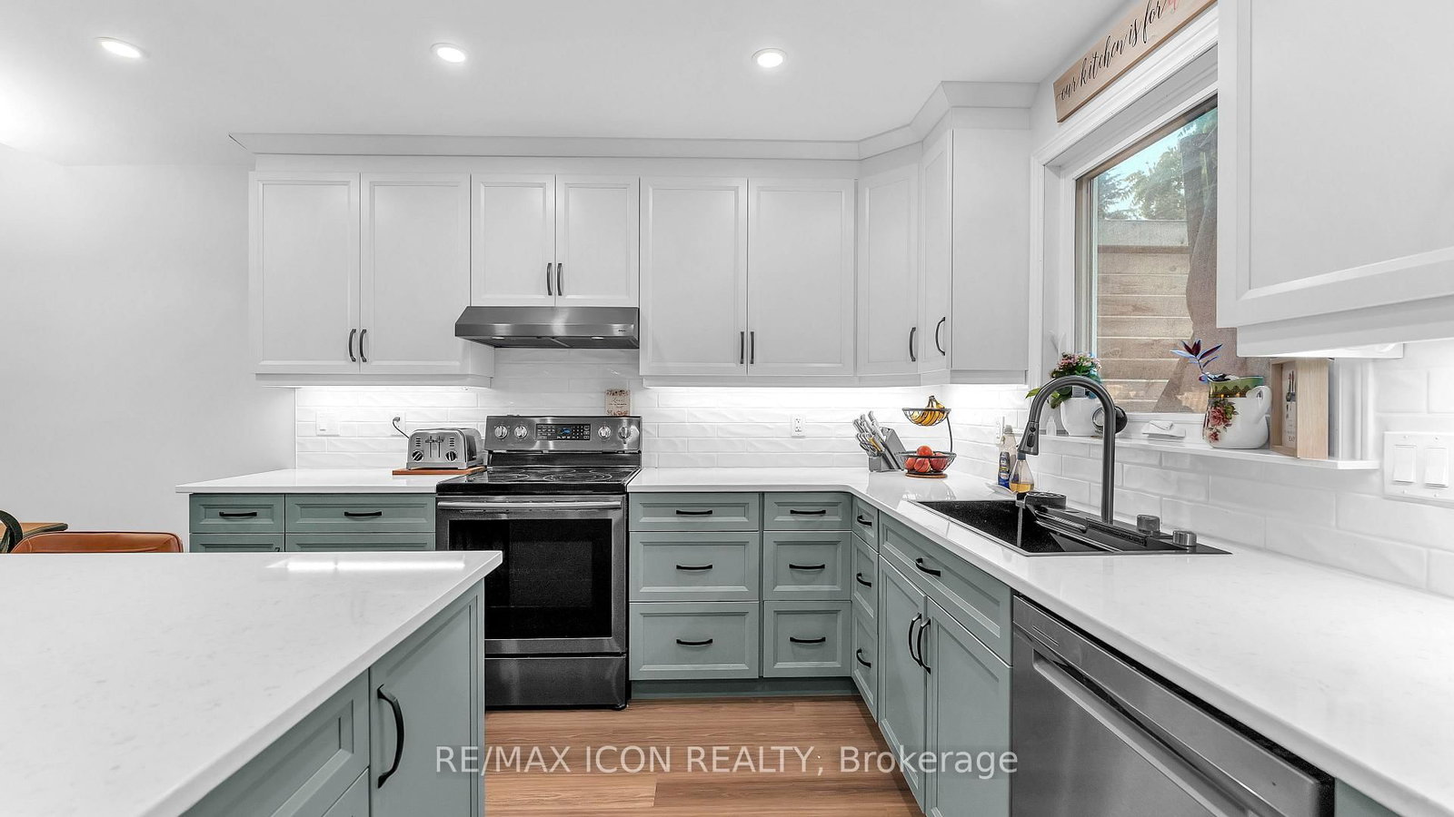 158 Broadway Street, North Middlesex — photo 6