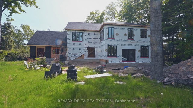 8 Pineglen Crescent