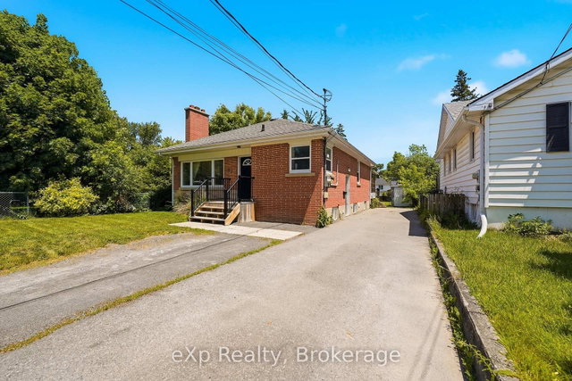 87 Golfdale Road