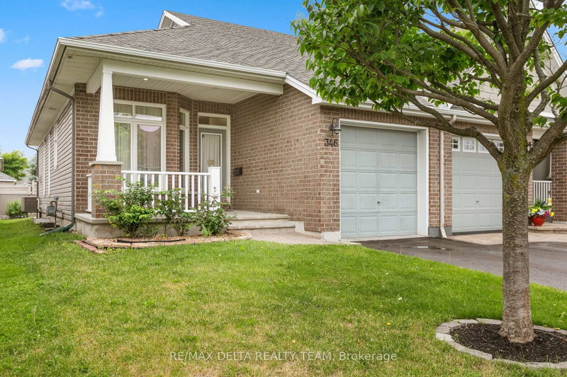 346 Farincourt Crescent