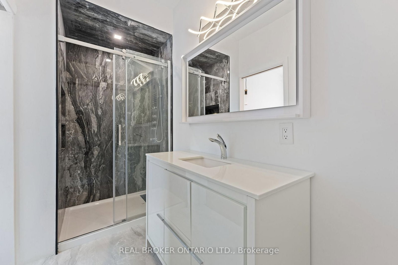 6 Campbell Farm Road • Brant, ON photo 37