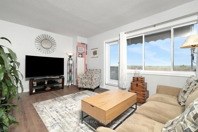 819 - 1599 Lassiter Terrace