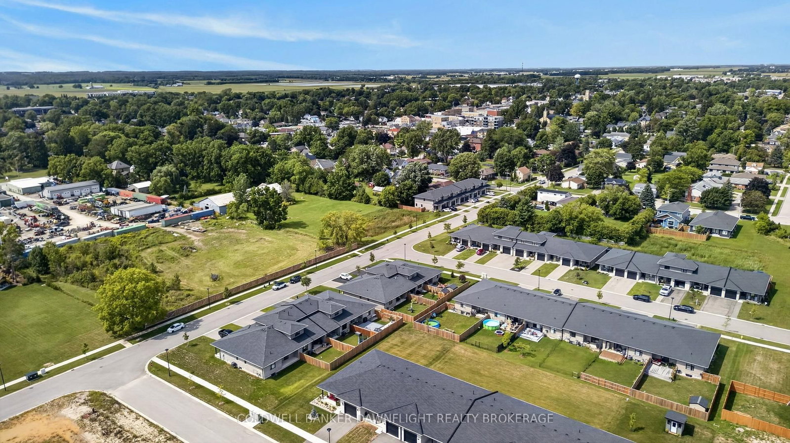 592 Albert Street • South Huron, ON photo 39