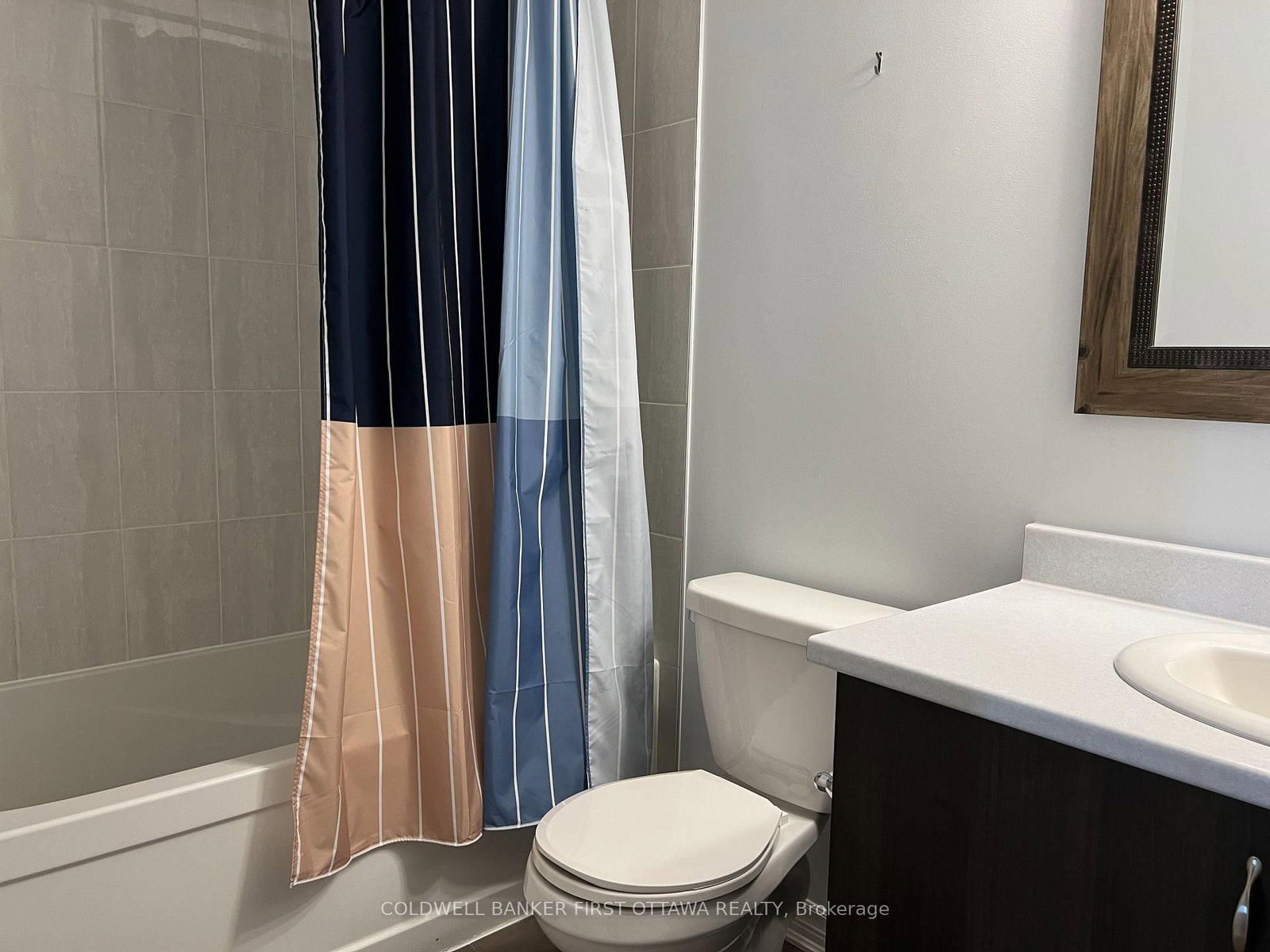 793 MAYFLY Crescent • Ottawa, ON photo 23