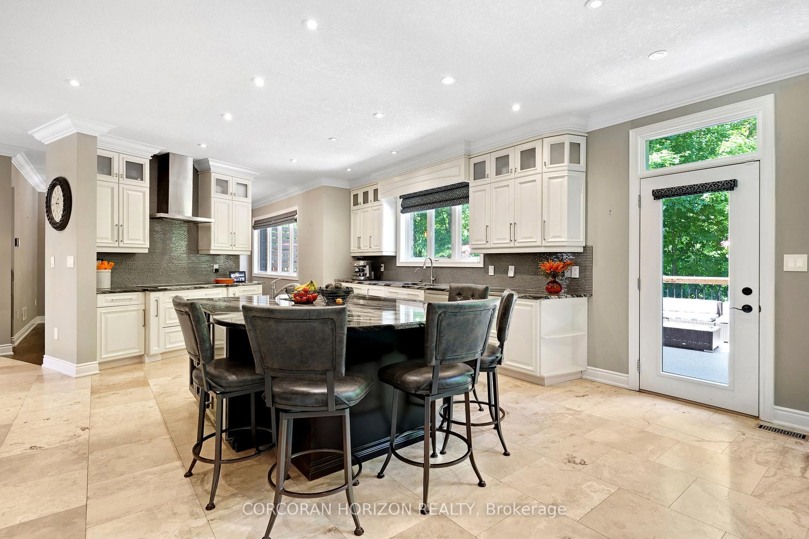 258 Edgewater Crescent • #8 • Kitchener, ON photo 16