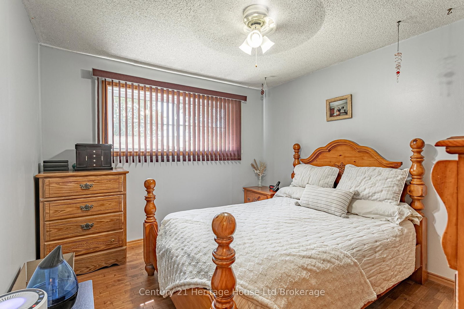 694 Queen Street • East Zorra-Tavistock, ON photo 14