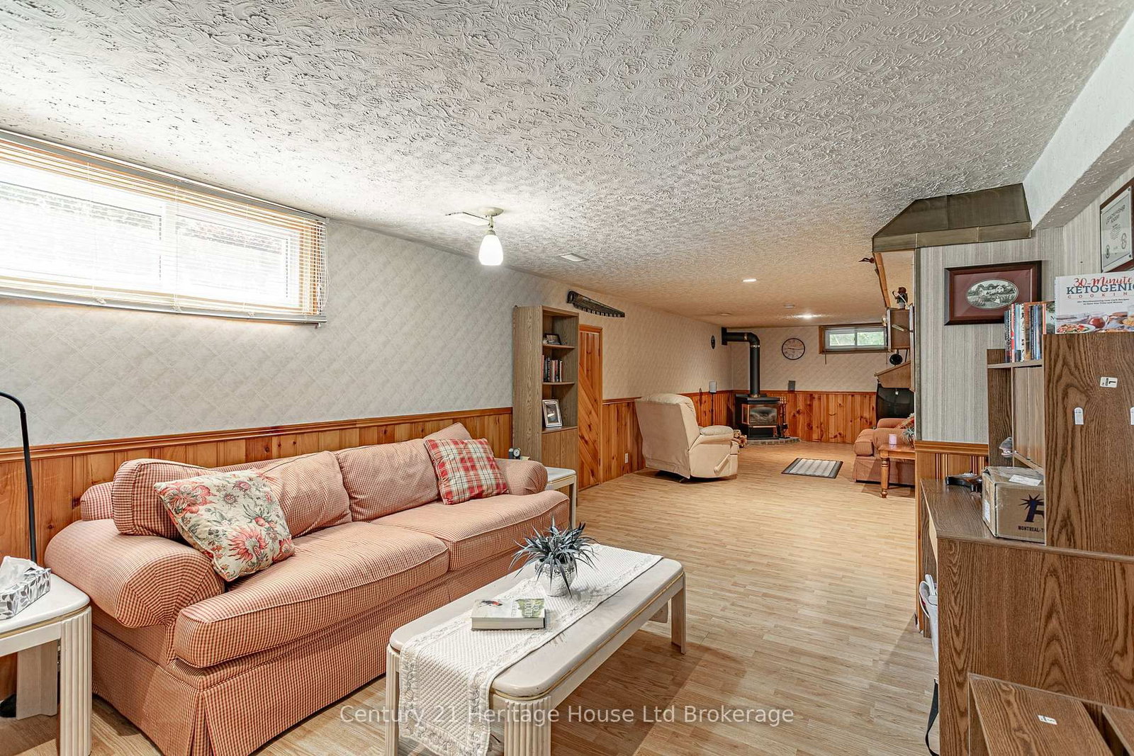 694 Queen Street • East Zorra-Tavistock, ON photo 21