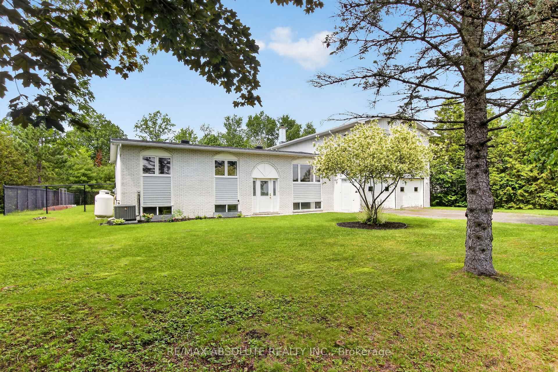 900 Concession 5 Road