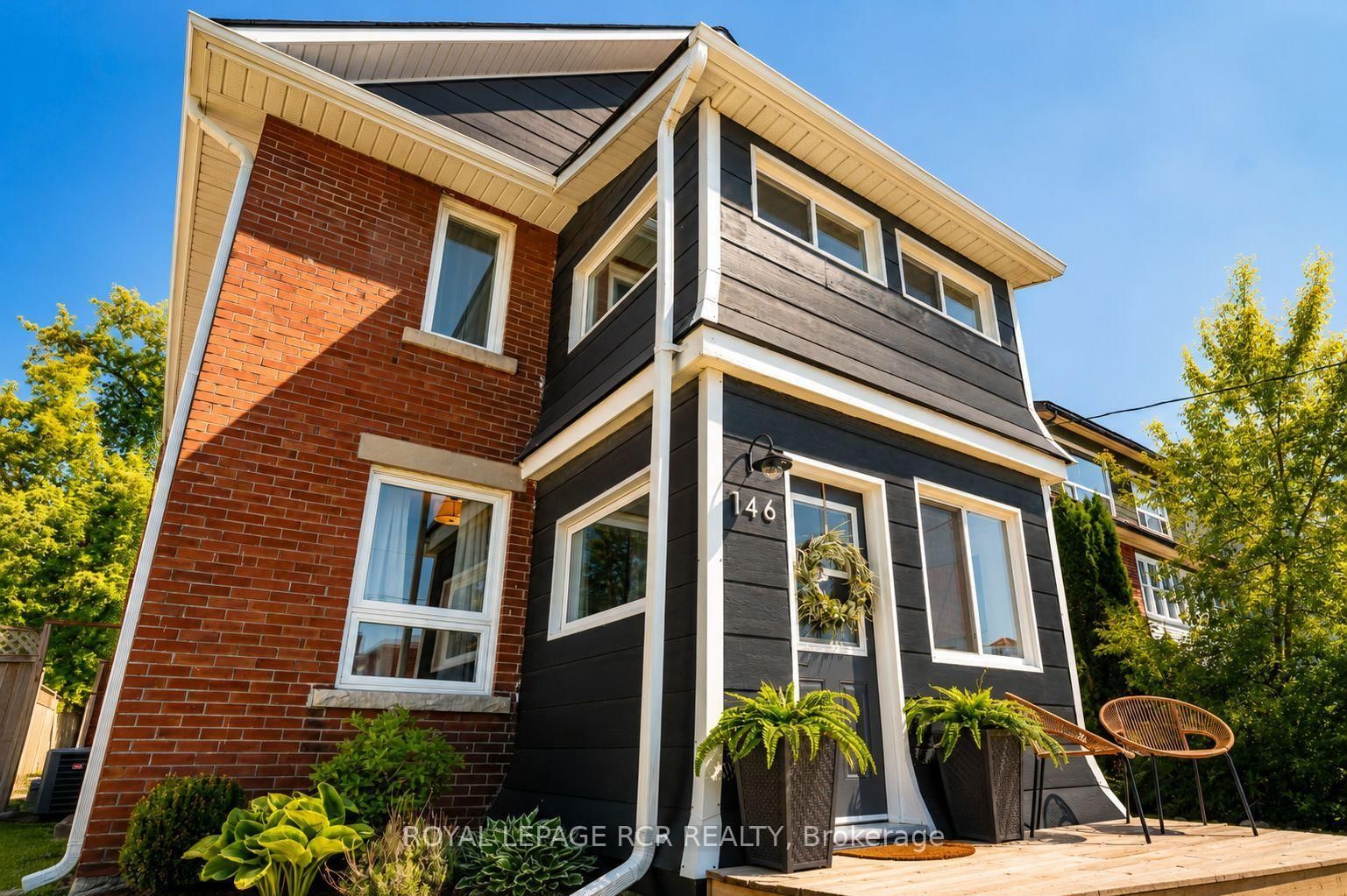 146 Main Street W