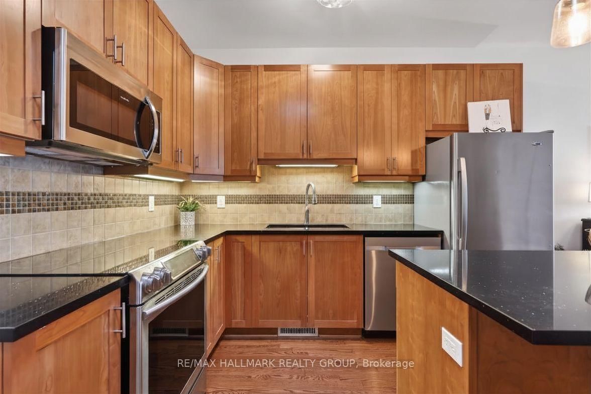 236 Bulrush Crescent • Ottawa, ON photo 6