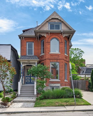 225 Hess Street S