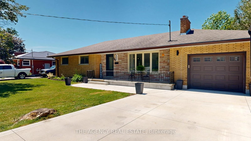 166 Fairview Avenue W