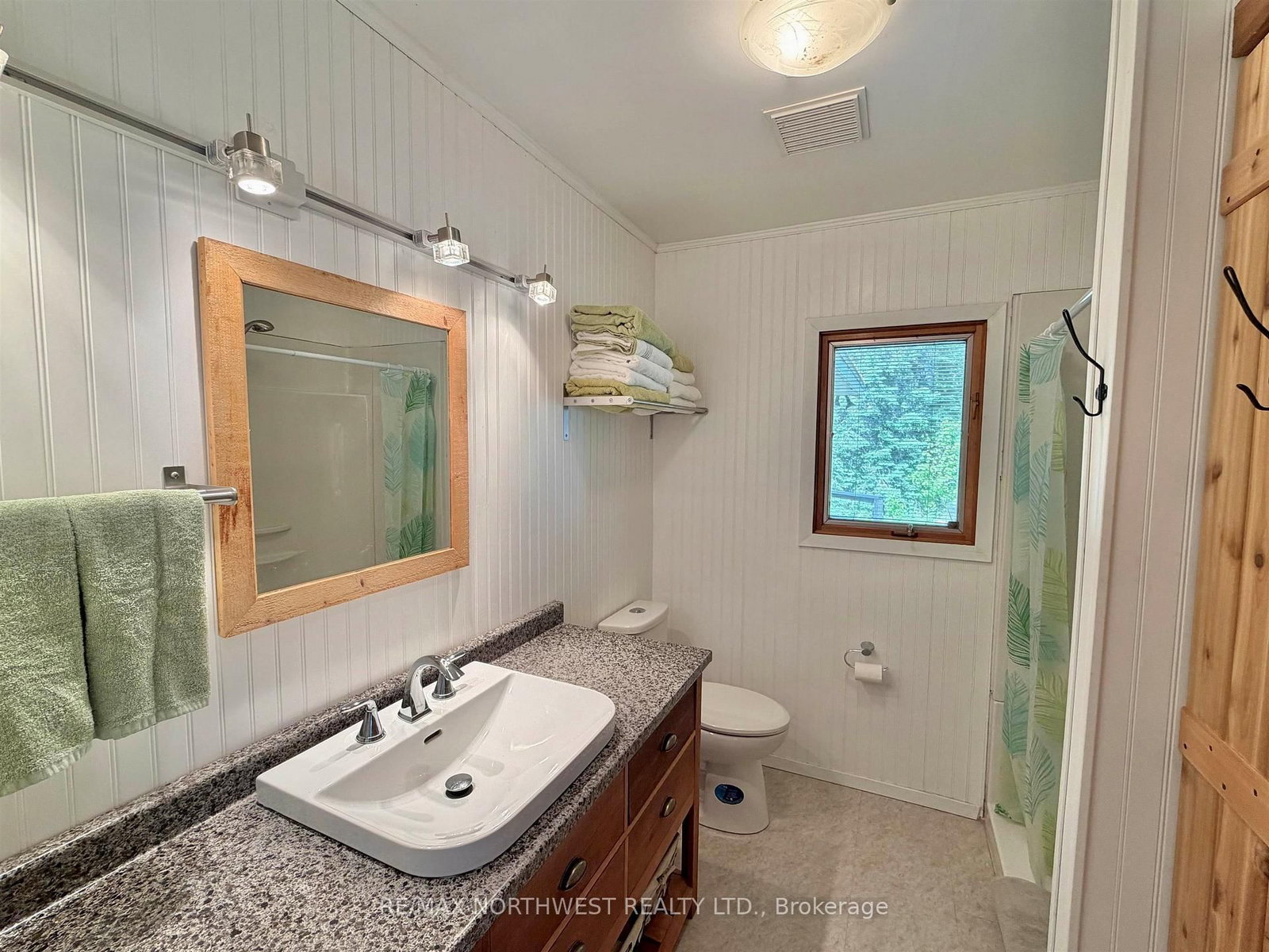 281 Caliper Lake • Sioux Narrows-Nestor Falls, ON photo 17