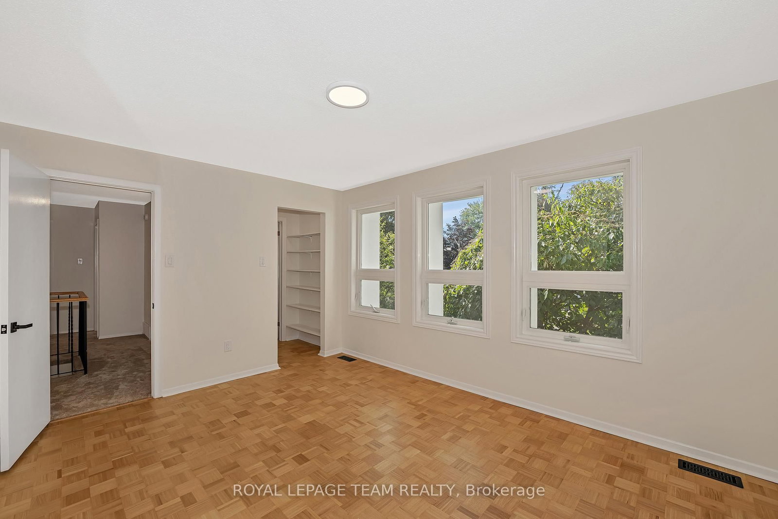 1825 Yale Avenue • Ottawa, ON photo 25
