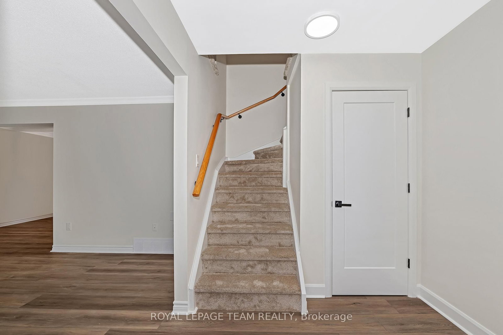 1825 Yale Avenue • Ottawa, ON photo 36