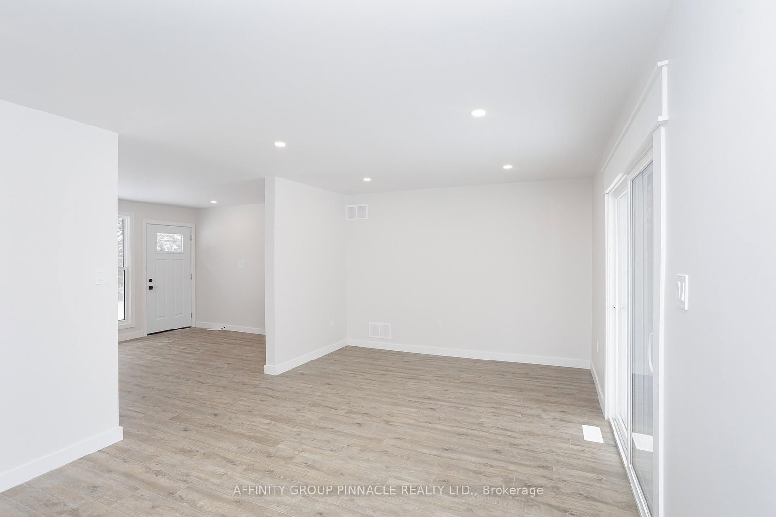100 Reid Street • Kawartha Lakes, ON photo 18