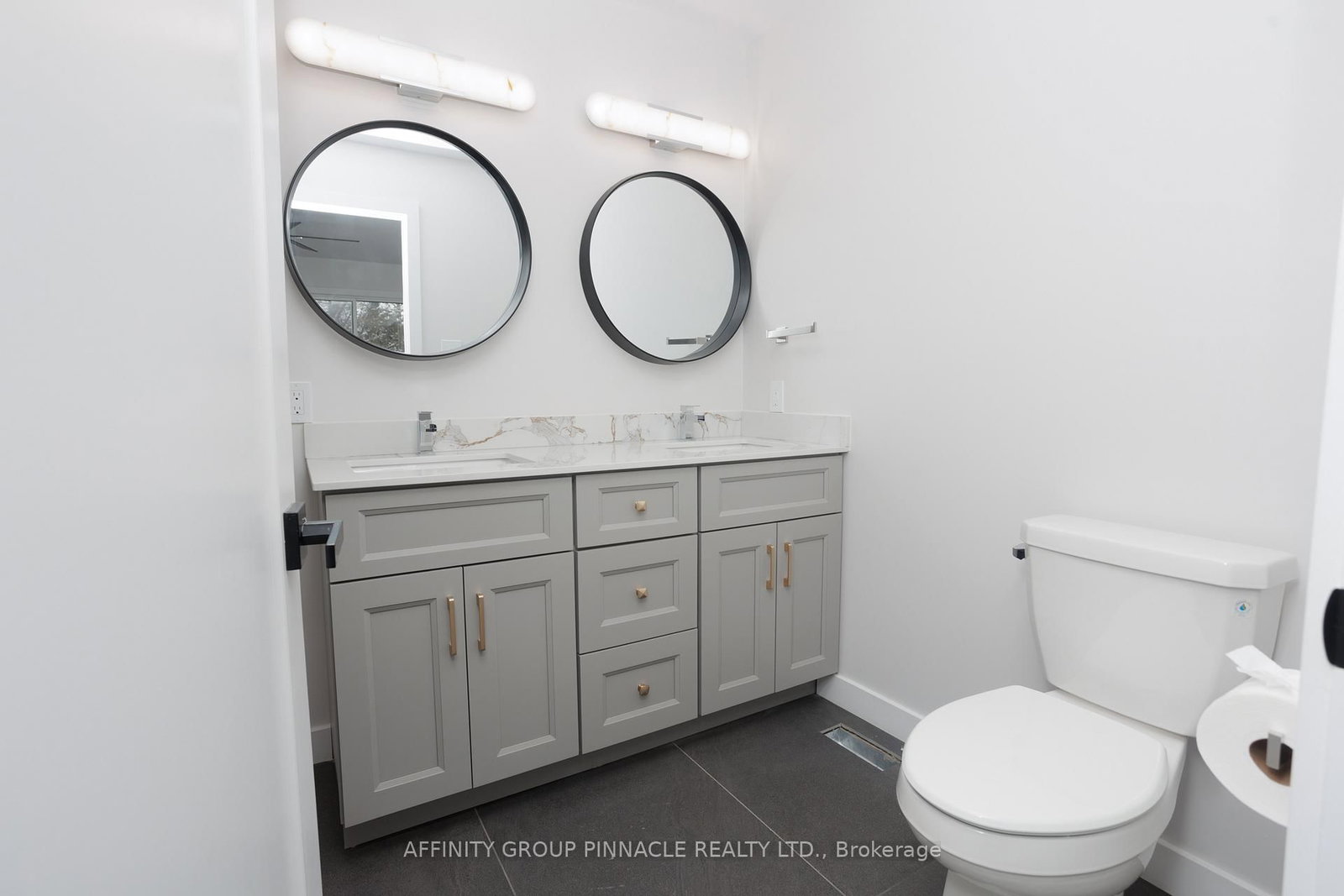100 Reid Street • Kawartha Lakes, ON photo 26
