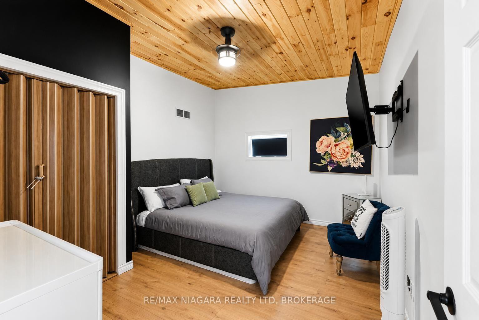 6043 Main Street • Niagara Falls, ON photo 12