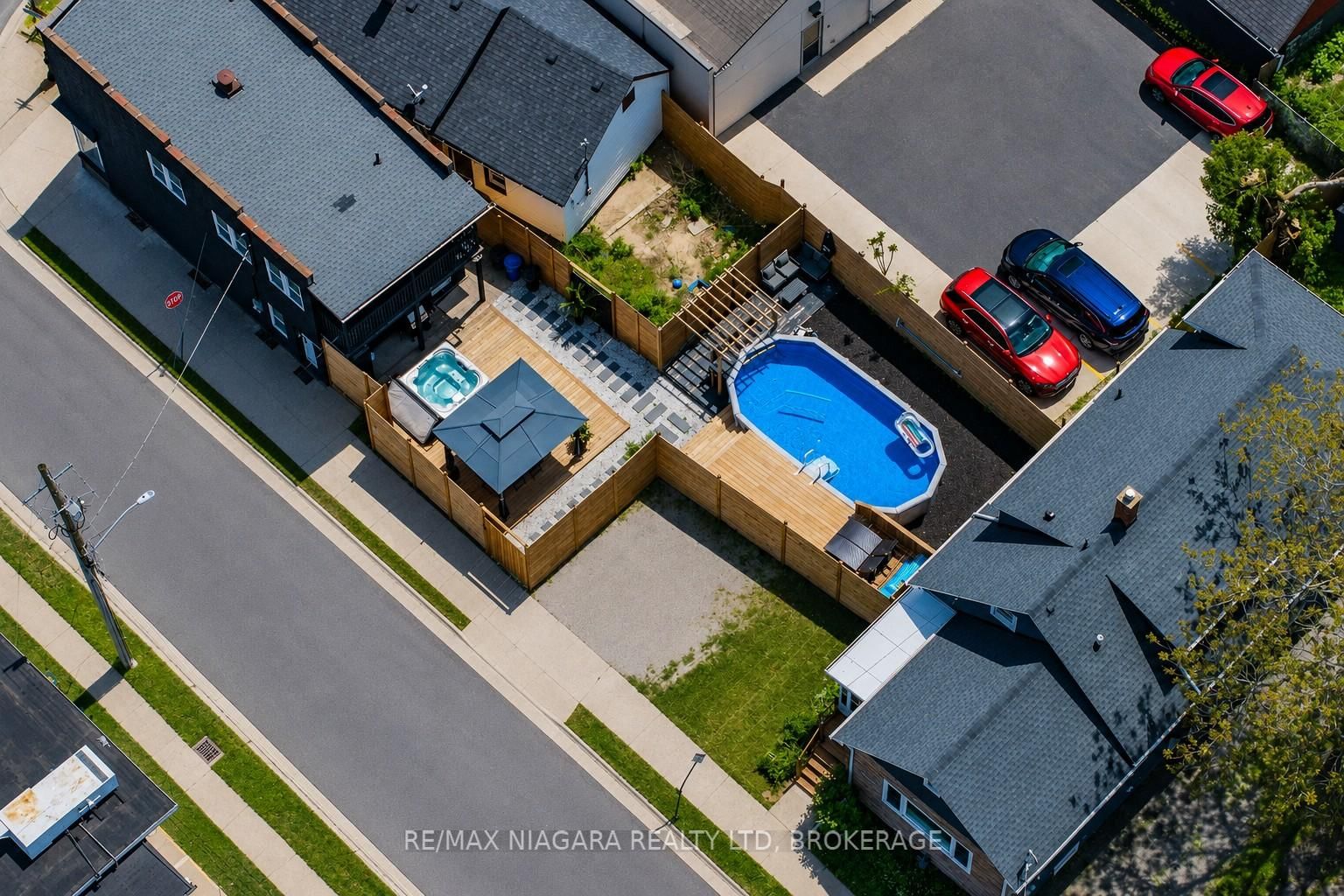 6043 Main Street • Niagara Falls, ON photo 28