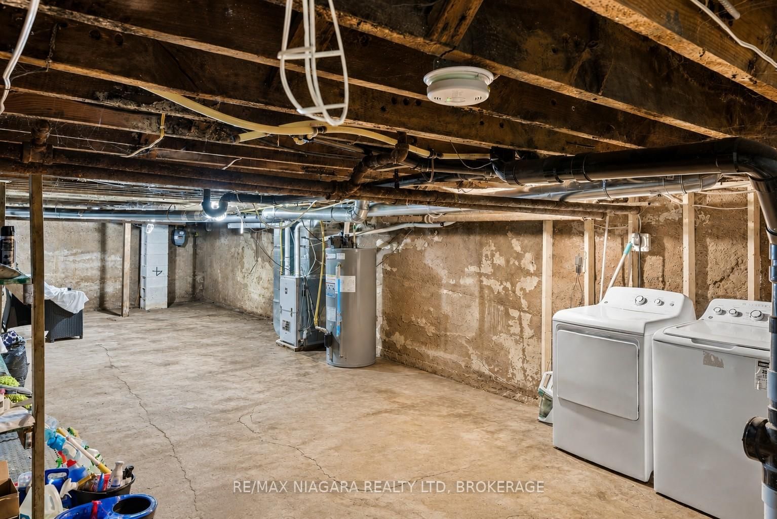 6043 Main Street • Niagara Falls, ON photo 32