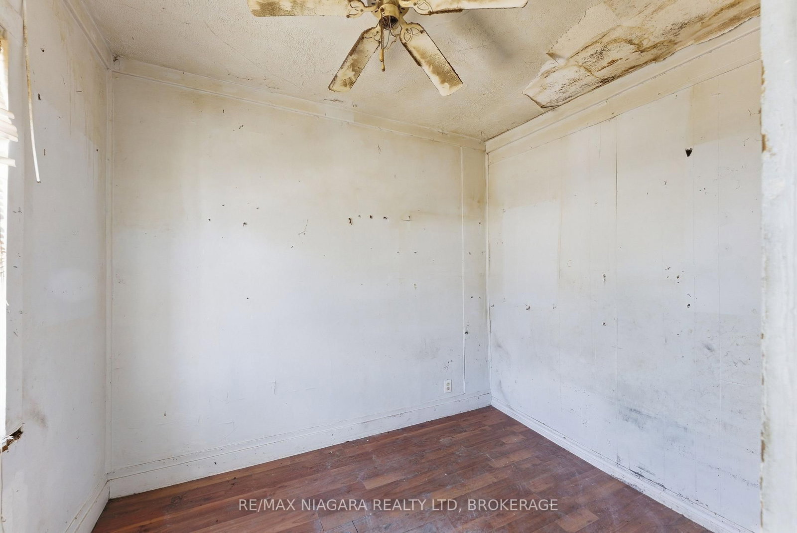6043 Main Street • Niagara Falls, ON photo 35