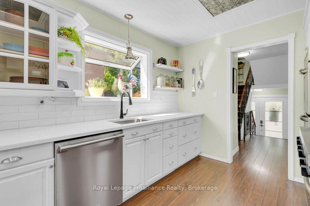 651 Front Street • Quinte West, ON photo 14
