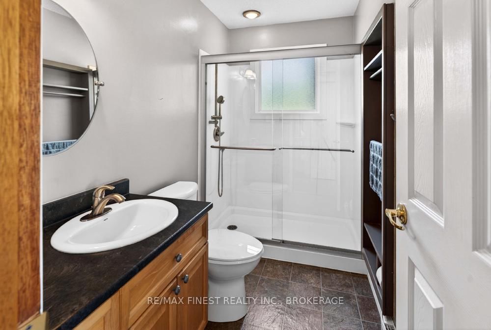 1034 Sally Lane • Sydenham, ON photo 14