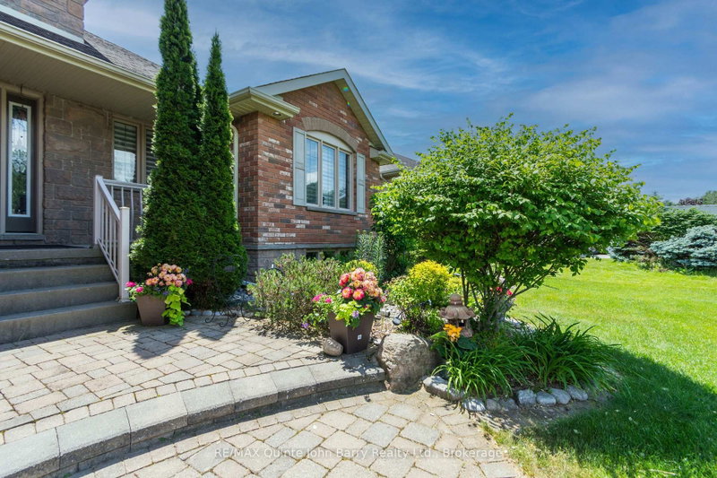 2 Pine Marsh Lane